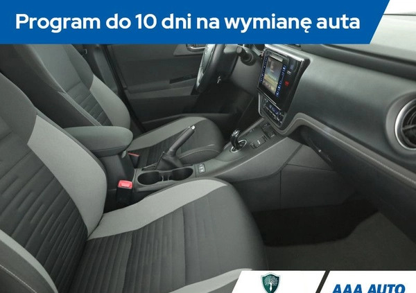 Toyota Auris cena 55000 przebieg: 105564, rok produkcji 2015 z Pułtusk małe 277